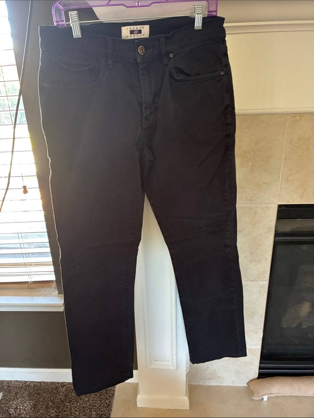 Joseph Abboud Men's Black Slim Straight Jeans. MA